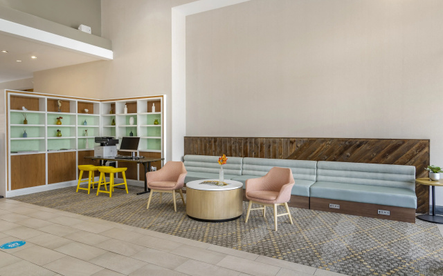 photo 2 of Holiday Inn Atlanta-Gas South Arena Area by IHG