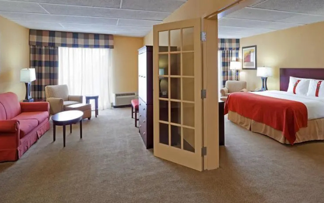 photo 4 of Holiday Inn Harrisburg-East (Airport Area)