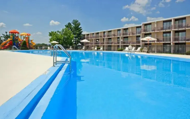 photo 5 of Holiday Inn Harrisburg-East (Airport Area)