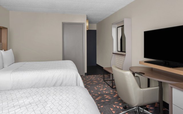photo 4 of Holiday Inn Hasbrouck Heights-Meadowlands by IHG