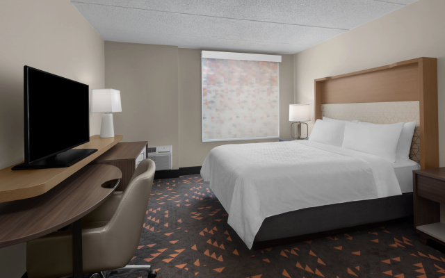photo 5 of Holiday Inn Hasbrouck Heights-Meadowlands by IHG