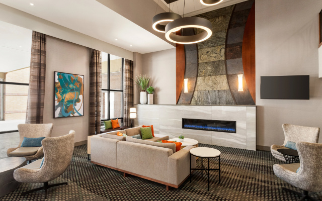 photo 2 of Holiday Inn Hotel & Suites Council Bluffs I-29 by IHG