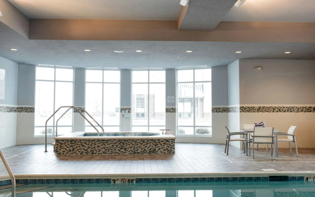 photo 2 of Holiday Inn Hotel & Suites Davenport by IHG
