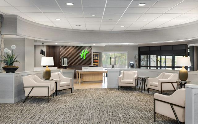photo 2 of Holiday Inn Hotel & Suites Des Moines - Northwest by IHG
