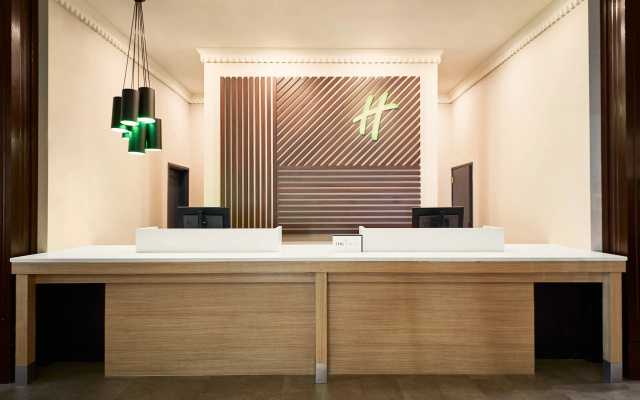 photo 2 of Holiday Inn Hotel & Suites Madison West - Middleton by IHG
