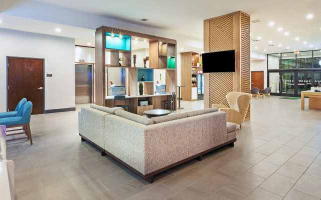 photo 2 of Holiday Inn & Suites McKinney - N Allen by IHG
