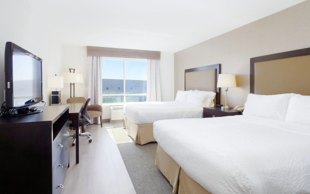 photo 3 of Holiday Inn Hotel & Suites PHOENIX AIRPORT by IHG
