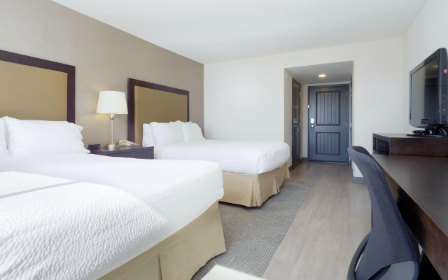 photo 4 of Holiday Inn Hotel & Suites PHOENIX AIRPORT by IHG
