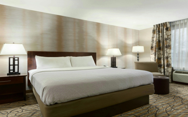 photo 4 of Holiday Inn Hotel & Suites Williamsburg-Historic Gateway by IHG