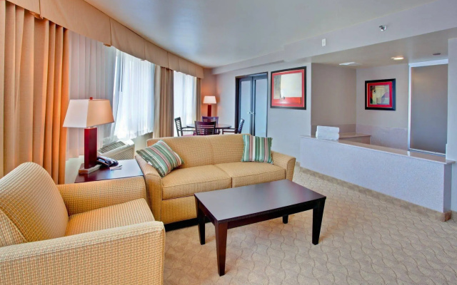 photo 5 of DoubleTree by Hilton Fullerton