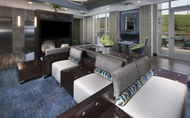 photo 2 of Holiday Inn & Suites Arden - Asheville Airport by IHG