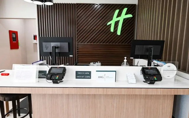 photo 3 of Holiday Inn Hotel And Suites Covington