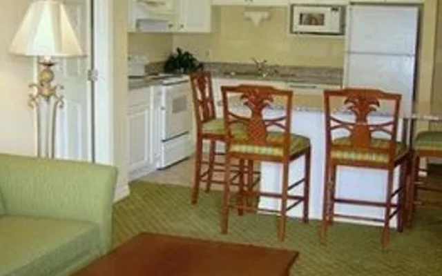 photo 4 of Holiday Inn Hotel & Suites Harbours
