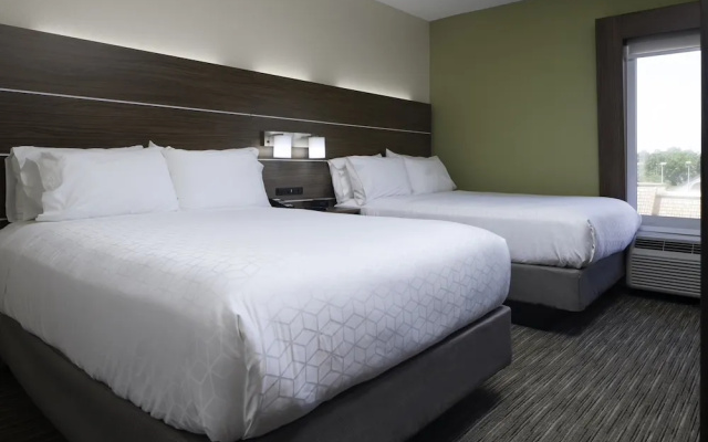photo 3 of Holiday Inn Express North Myrtle Beach - Little River by IHG