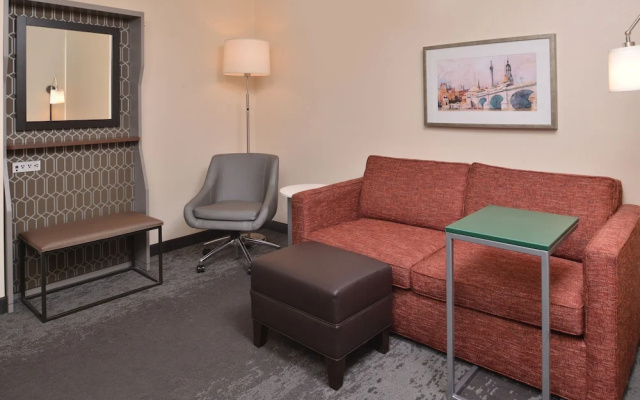 photo 3 of Holiday Inn Hotel & Suites Raleigh-Cary I-40 @Walnut St