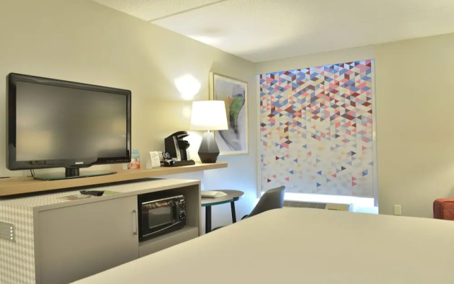 photo 5 of Holiday Inn Hotel & Suites Rochester - Marketplace