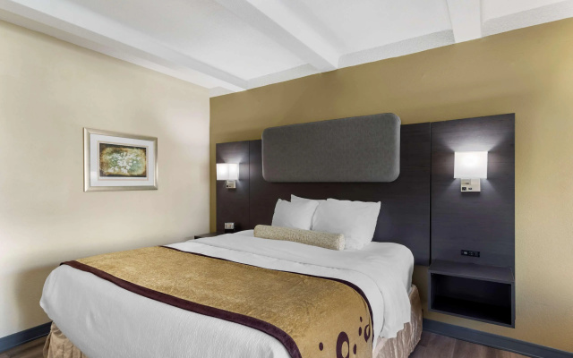 photo 4 of Best Western Plus Madison-Huntsville Hotel