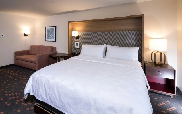 photo 5 of Holiday Inn Kalamazoo West by IHG