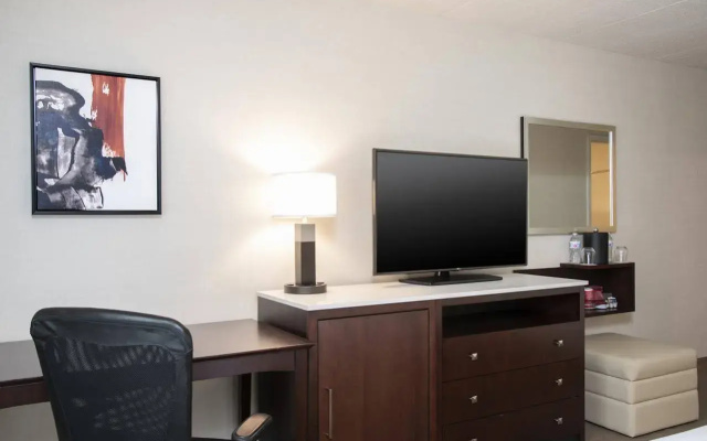 photo 4 of Delta Hotels by Marriott Kalamazoo Conference Center