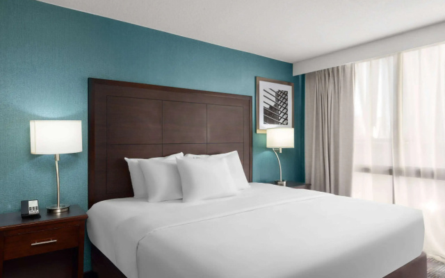 photo 3 of Wingate by Wyndham Kansas City