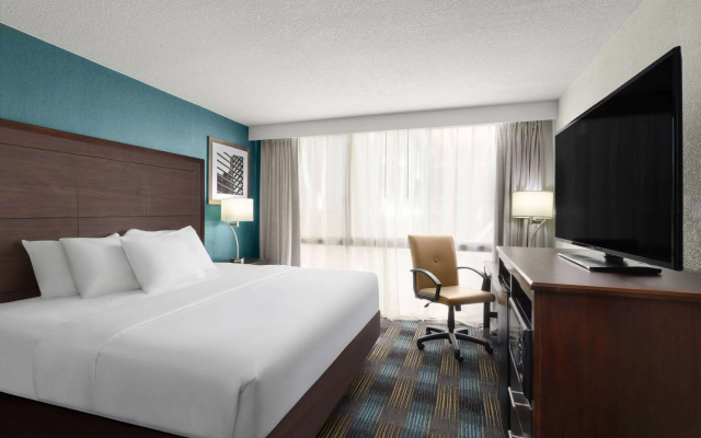 photo 4 of Wingate by Wyndham Kansas City