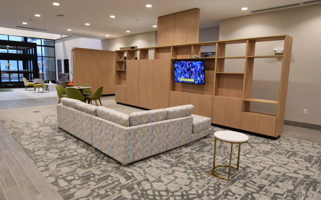 photo 2 of Holiday Inn Kansas City - Northeast by IHG