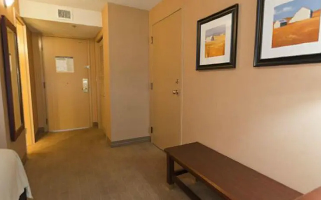 photo 4 of Holiday Inn Kansas City Se Waterpark