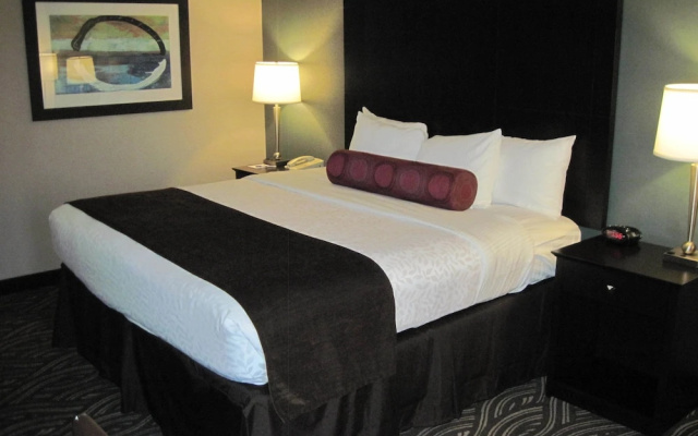 photo 2 of Holiday Inn Kingston