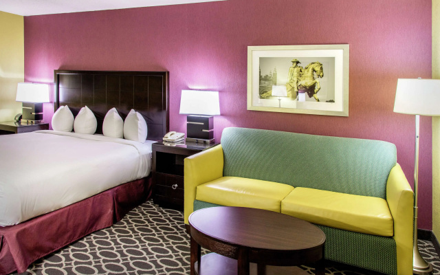 photo 4 of DoubleTree by Hilton Richmond - Midlothian