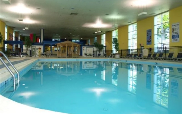 photo 2 of Holiday Inn Lexington North