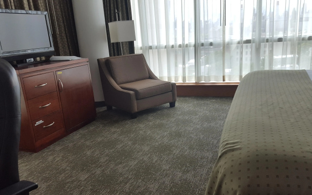photo 5 of Holiday Inn L.I. City Manhattan View