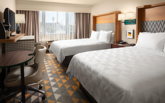 photo 3 of Holiday Inn Long Beach - Downtown Area