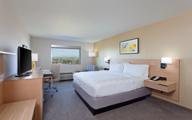 photo 4 of Holiday Inn Los Angeles - LAX Airport by IHG
