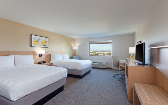 photo 5 of Holiday Inn Los Angeles - LAX Airport by IHG