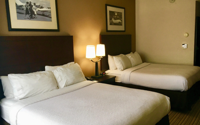 photo 5 of Holiday Inn Louisville Airport - Fair/Expo by IHG