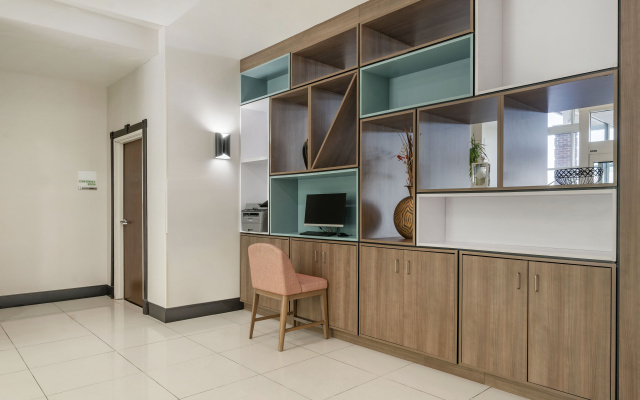 photo 3 of Holiday Inn Louisville Airport South by IHG