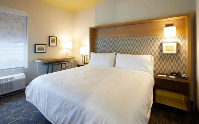 photo 5 of Holiday Inn Louisville Downtown by IHG
