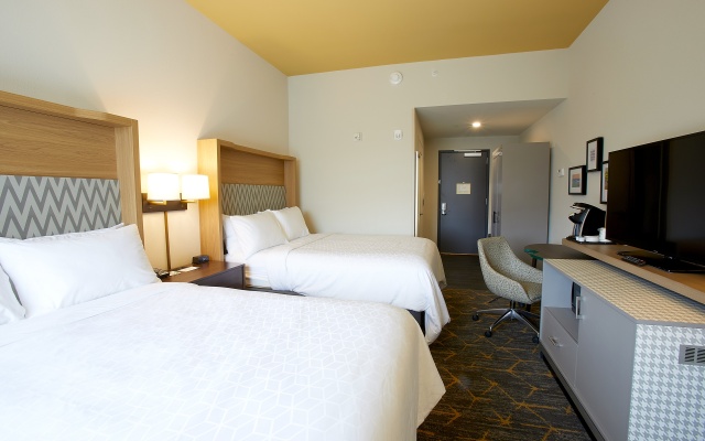 photo 2 of Holiday Inn Louisville Downtown