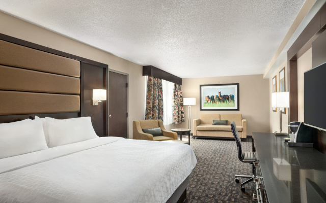 photo 5 of Holiday Inn Louisville East - Hurstbourne by IHG