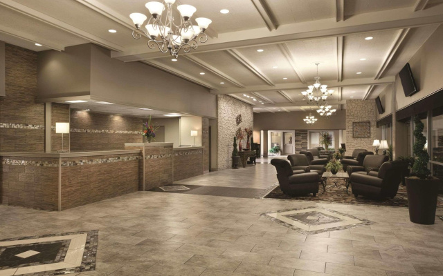 photo 2 of Radisson Hotel Louisville North