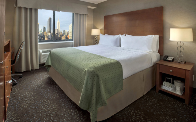 photo 5 of Holiday Inn Manhattan 6th Ave - Chelsea by IHG