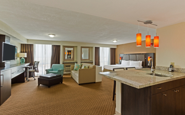 photo 4 of Holiday Inn Miami - International Airport by IHG