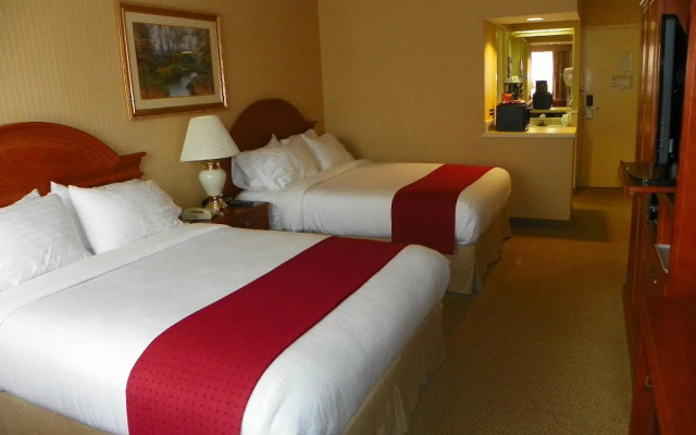 photo 5 of Holiday Inn Middletown - Goshen
