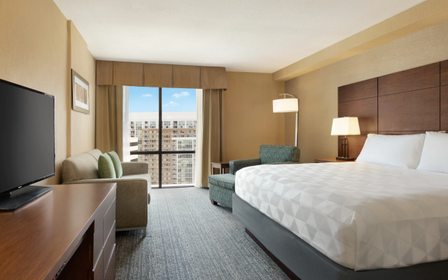 photo 4 of Holiday Inn National Airport/Crystal City by IHG