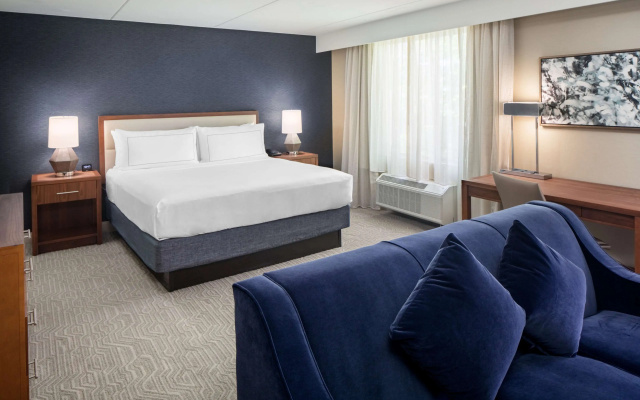 photo 5 of DoubleTree by Hilton Ann Arbor North