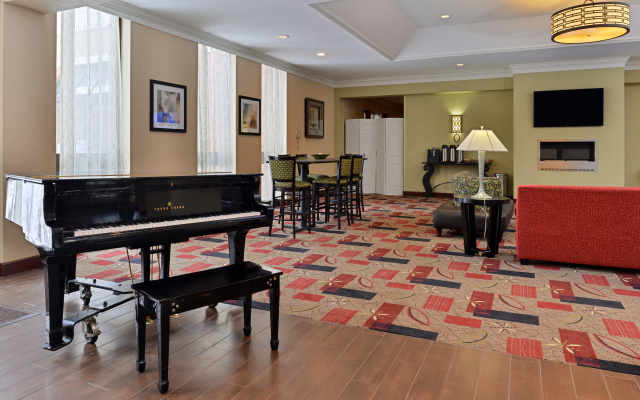 photo 2 of Holiday Inn New London - Mystic Area by IHG