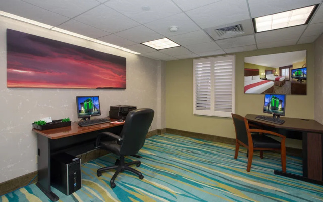 photo 3 of Holiday Inn Phoenix Midtown