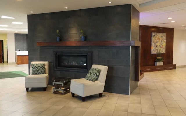 photo 2 of Holiday Inn Omaha Southwest