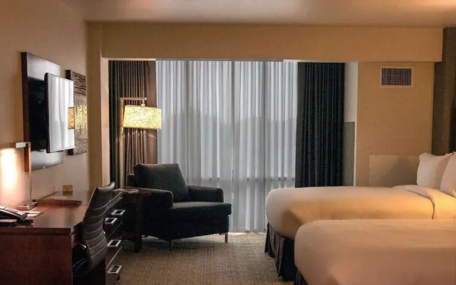 photo 3 of Holiday Inn Omaha Southwest