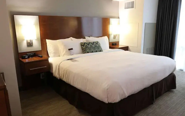 photo 5 of Holiday Inn Omaha Southwest